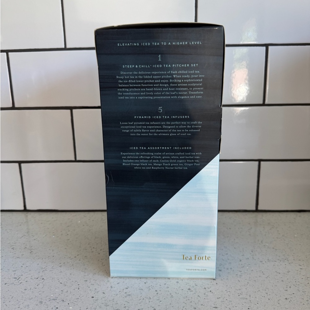 NIB Tea Forte Tea Over Ice Pitcher Set - Clear - Picture 2 of 8